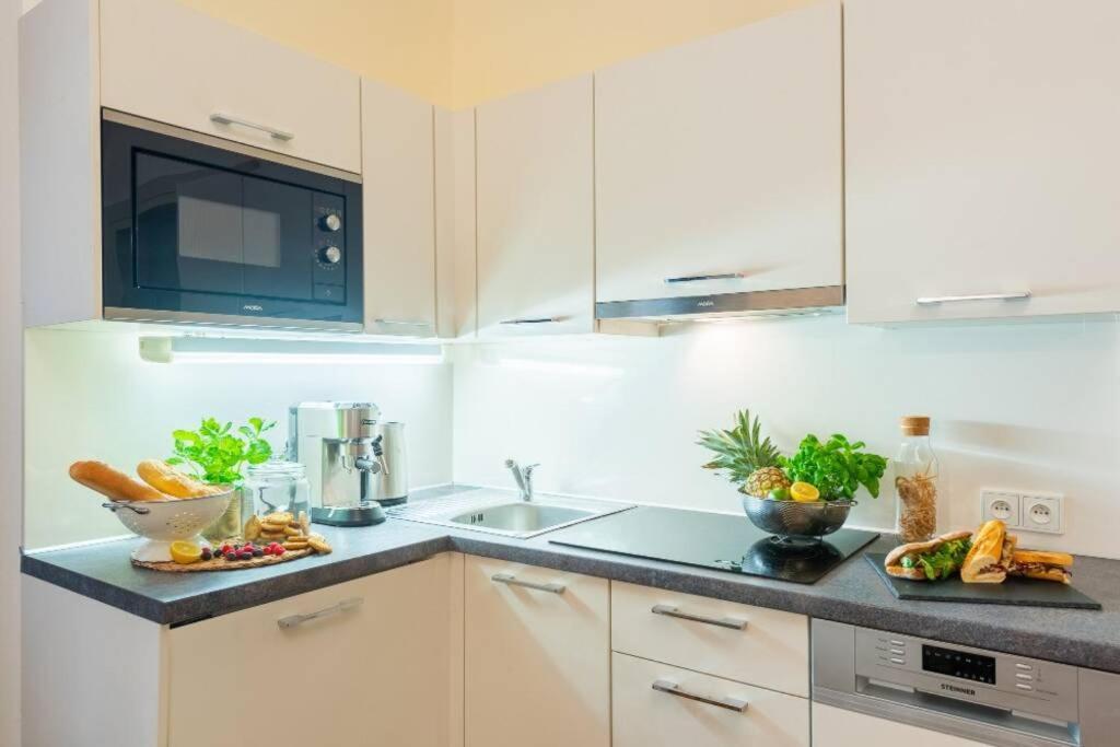 Rose Apartments / Romantic & Cozy / City Center Prag Exteriör bild